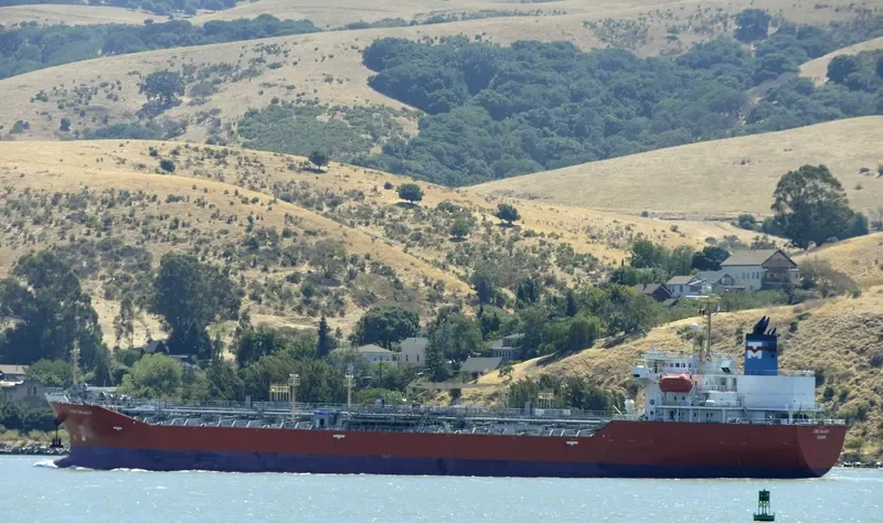 ZAO GALAXY Tanker IMO 9566150 photo 3