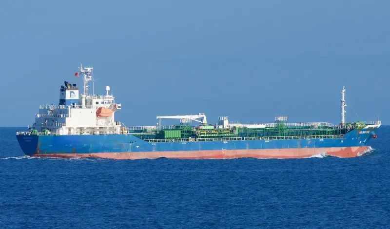 GOLDEN CHIE Tanker IMO 9566203 photo 4