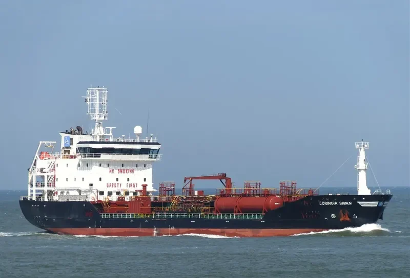 BORINGIA SWAN Tanker IMO 9566693 photo 3