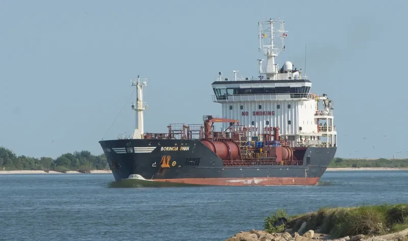 BORINGIA SWAN Tanker IMO 9566693 photo 6