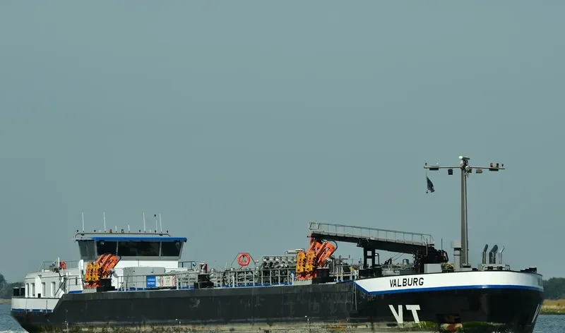 VALBURG Tanker IMO 9567283 photo 7