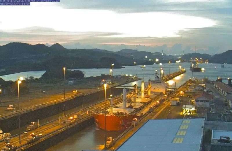 E TRAVELLER Bulk Carrier IMO 9567427 photo 8
