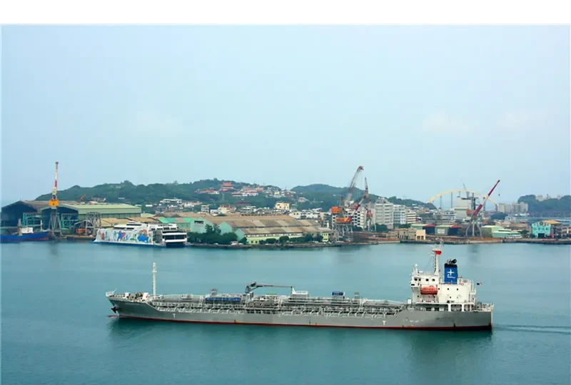 SOUTHERN LION Tanker IMO 9567752 photo 3