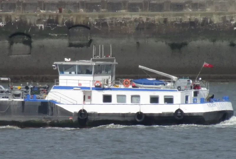 MERSEY ENDURANCE Tanker IMO 9568122 photo 4