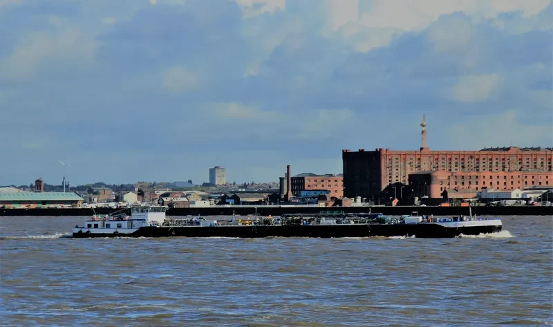MERSEY ENDURANCE Tanker IMO 9568122 photo 6