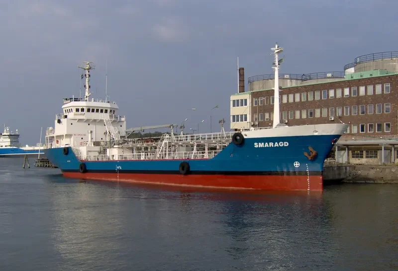 VEKA 80319 Tanker IMO 9568146 photo 3