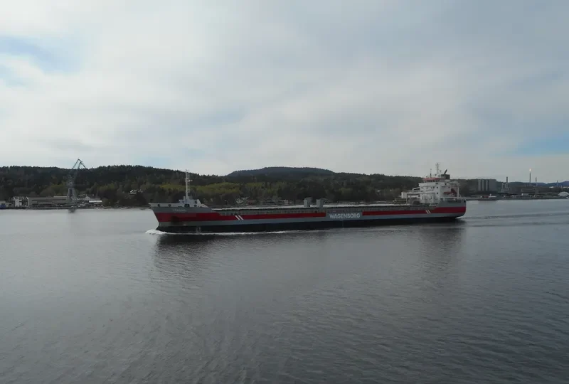 EEBORG Container Ship IMO 9568328 photo 8
