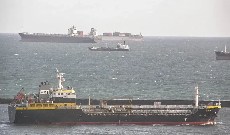 ZUMA Tanker IMO 9568471 photo 4