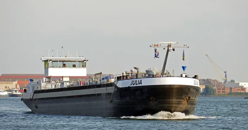 JULIA Tanker IMO 9569176 photo 10