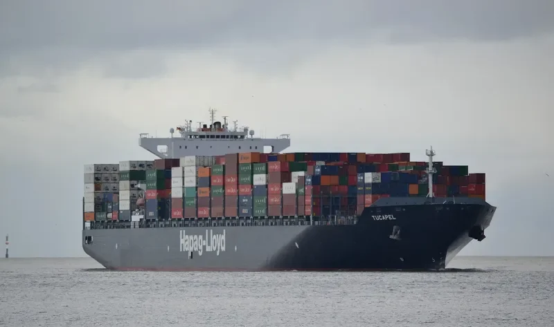 TUCAPEL Container Ship IMO 9569970 photo 4