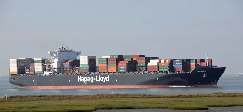 TUCAPEL Container Ship IMO 9569970 photo 6