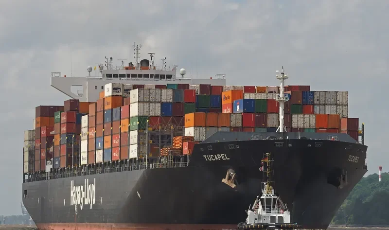 TUCAPEL Container Ship IMO 9569970 photo 10