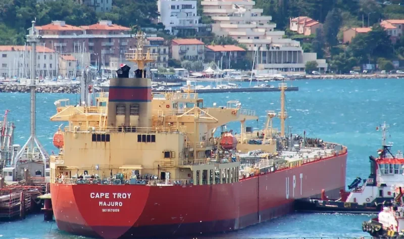 TROY Tanker IMO 9570008 photo 4