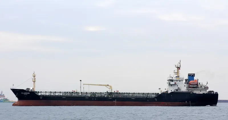 JS LANSHAN Tanker IMO 9571064 photo 6