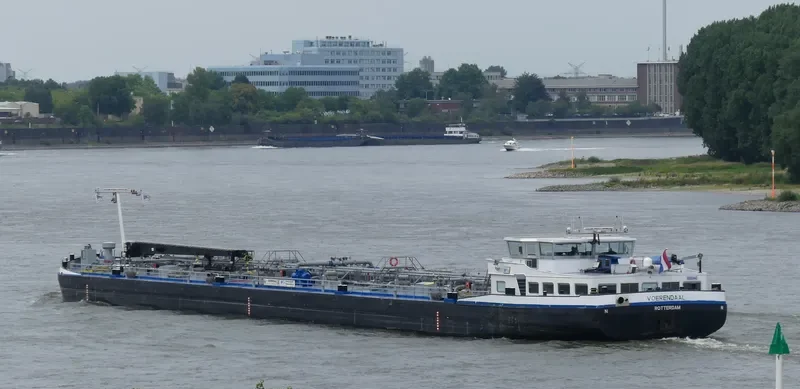 VOERENDAAL Tanker IMO 9572628 photo 3