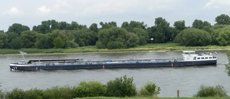 VOERENDAAL Tanker IMO 9572628 photo 4