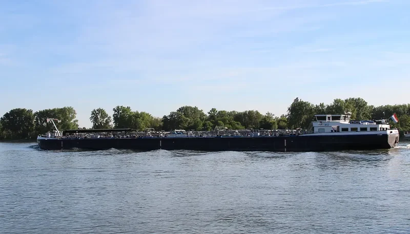 VOERENDAAL Tanker IMO 9572628 photo 8