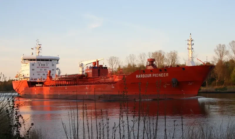 HARBOUR PIONEER Tanker IMO 9572757 photo 10