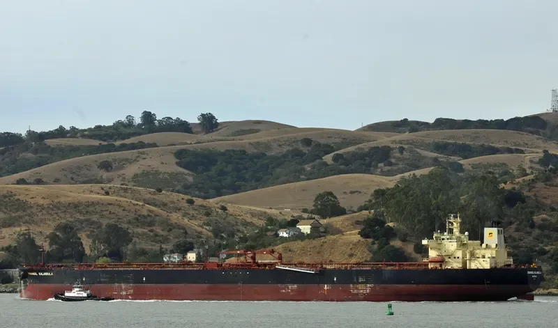 SONANGOL KALANDULA Tanker IMO 9575553 photo 4