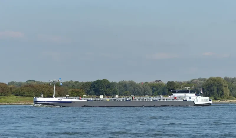 RIVA Tanker IMO 9576208 photo 3