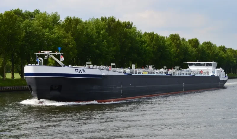 RIVA Tanker IMO 9576208 photo 9
