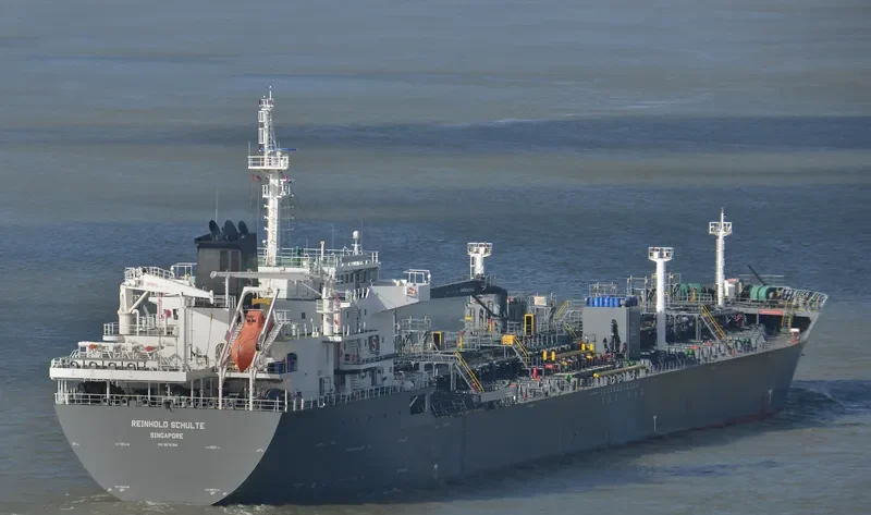REINHOLD SCHULTE Tanker IMO 9576789 photo 9