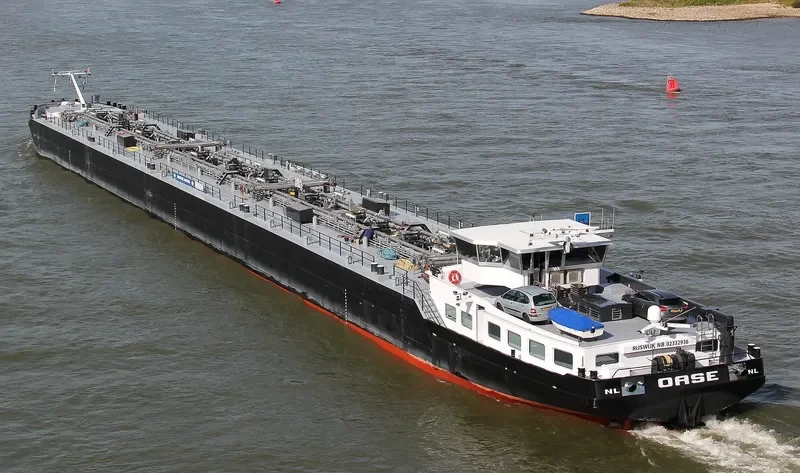 OASE Tanker IMO 9577692 photo 8
