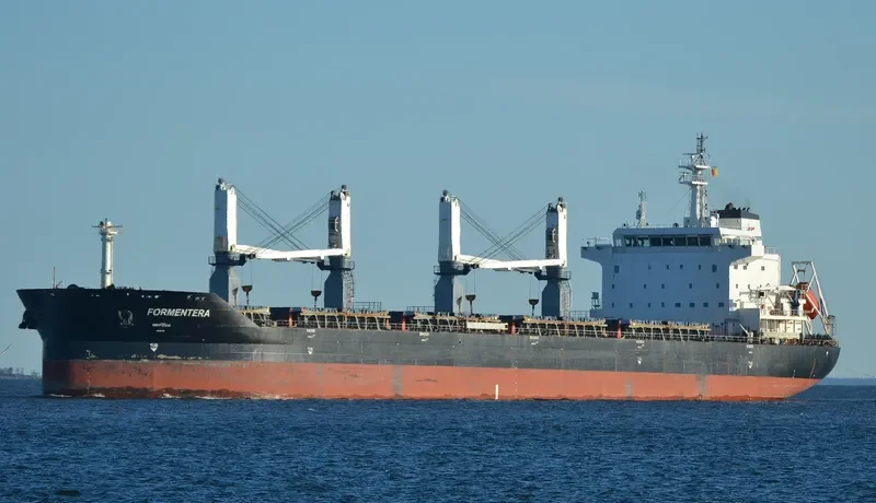 VOGE JULIE Bulk Carrier IMO 9577757 photo 3