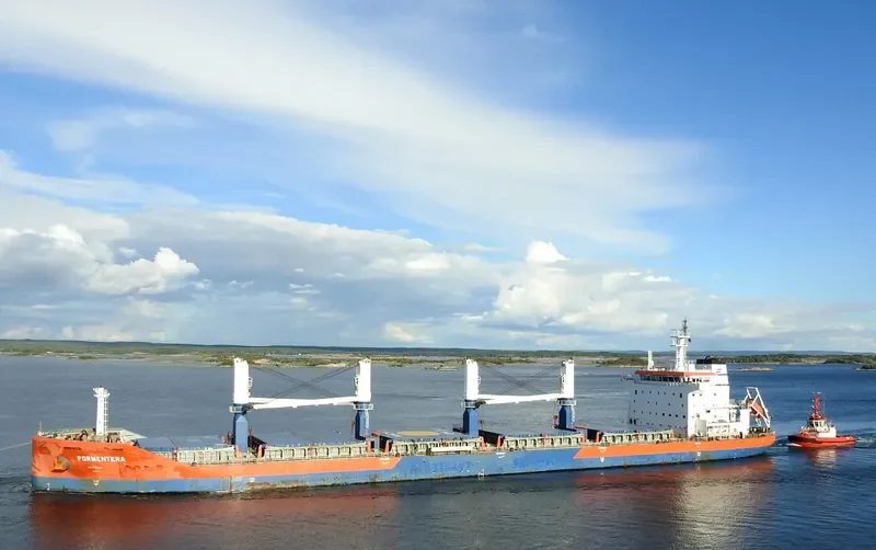VOGE JULIE Bulk Carrier IMO 9577757 photo 8