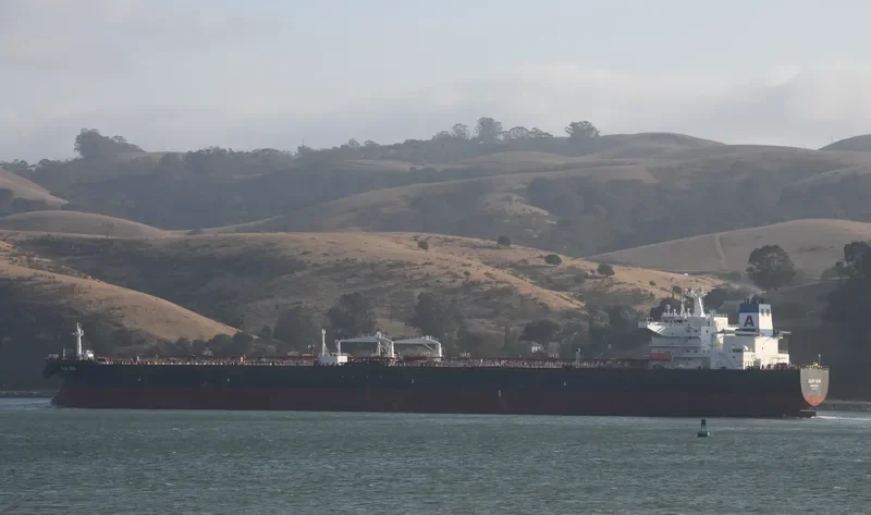 ALMI SUN Tanker IMO 9579535 photo 9