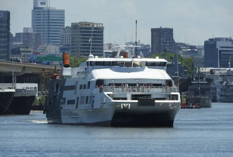 SUPERFERRY EXPRESS Ro-Ro IMO 9579690 photo 3
