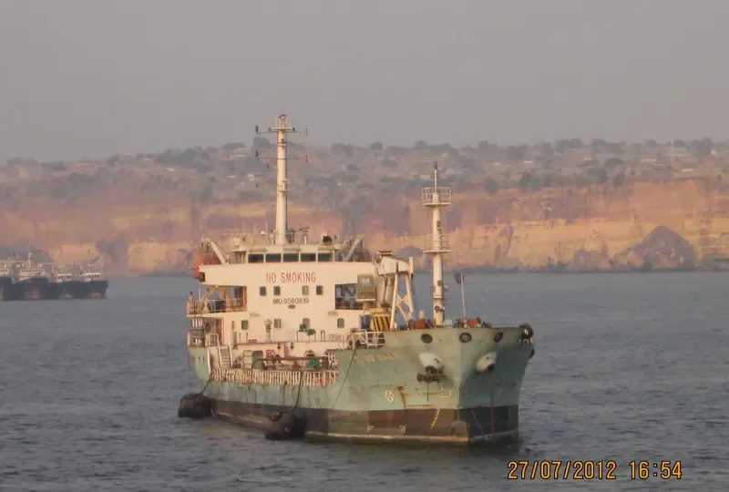 FOZ DO CUNENE Tanker IMO 9580819 photo 6