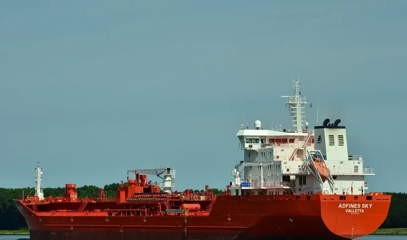 RF MARINA Tanker IMO 9580986 photo 3