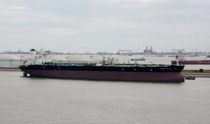 MARAN ANTARES Tanker IMO 9581203 photo 2