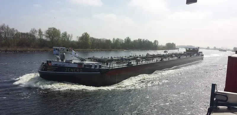 JENERO Tanker IMO 9581356 photo 10