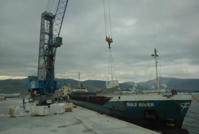 ARZUV General Cargo IMO 9581904 photo 5