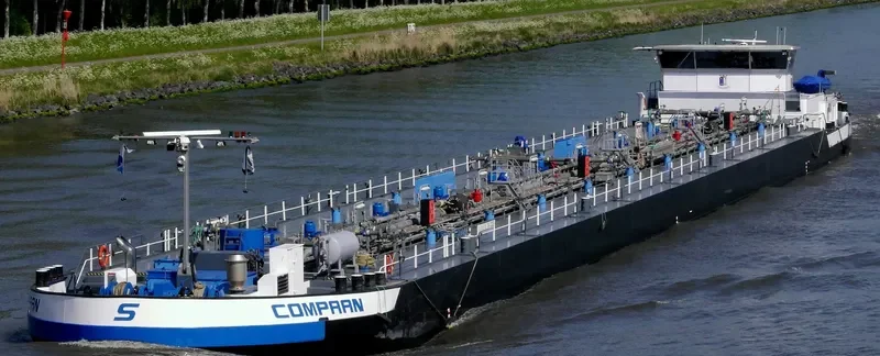 COMPAAN Tanker IMO 9582881 photo 3