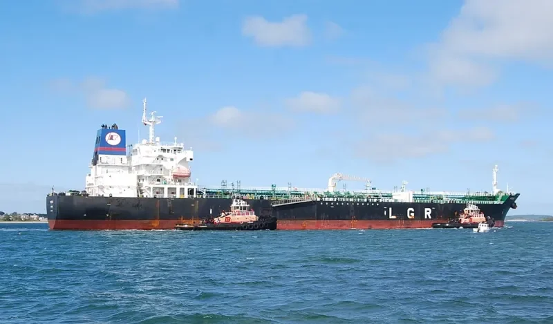 NAVIGARE PARS Tanker IMO 9583665 photo 10