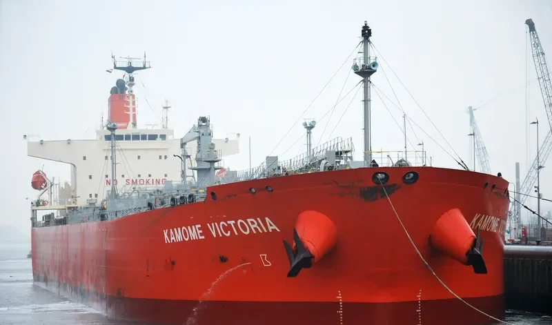 KAMOME VICTORIA Tanker IMO 9584102 photo 2
