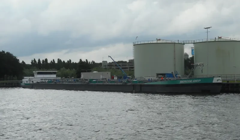 BERGSE DIEP Tanker IMO 9585637 photo 8