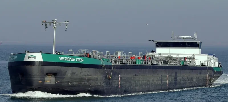 BERGSE DIEP Tanker IMO 9585637 photo 10