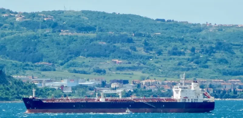 ASTELLA Tanker IMO 9587843 photo 6