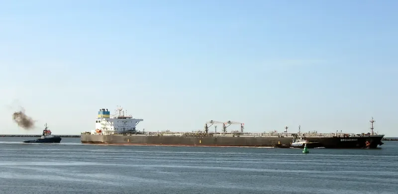 WHITE MOON Tanker IMO 9588158 photo 3