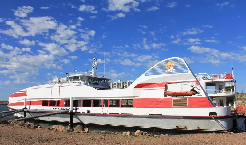 AURORA V Ro-Ro IMO 9589774 photo 3
