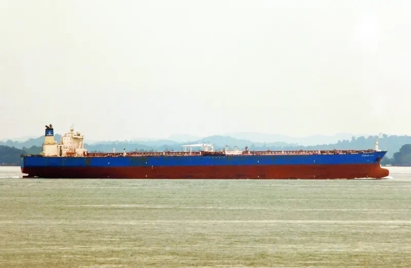 COSGLAD LAKE Tanker IMO 9591284 photo 8