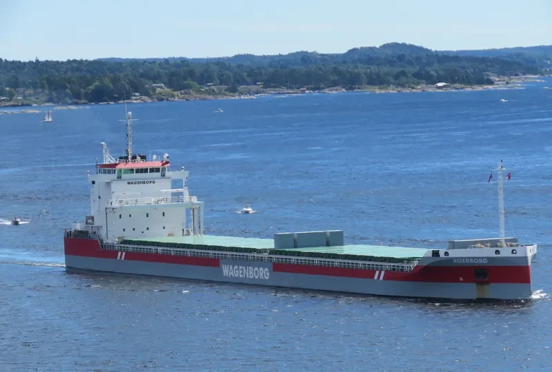 ROERBORG Container Ship IMO 9592599 photo 10