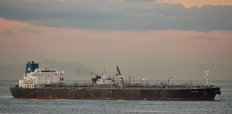 JO PINARI Tanker IMO 9592680 photo 3