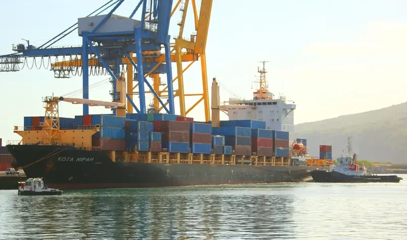 KOTA NIPAH Container Ship IMO 9593696 photo 3