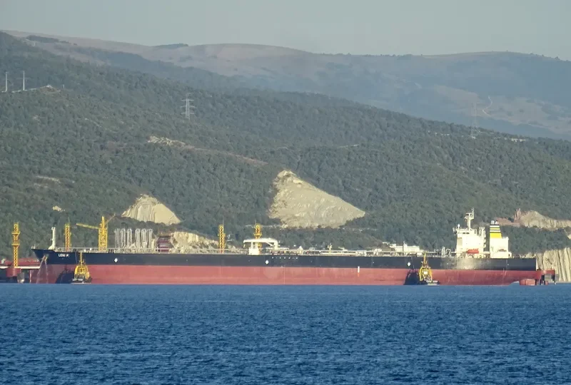 LENI P. Tanker IMO 9594133 photo 4