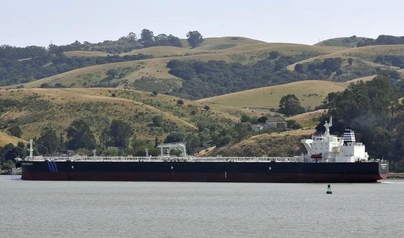 AQUALOYALTY Tanker IMO 9594664 photo 5